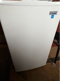 Mini fridge
