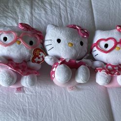 Hello Kitty Valentines Beanie Babies 