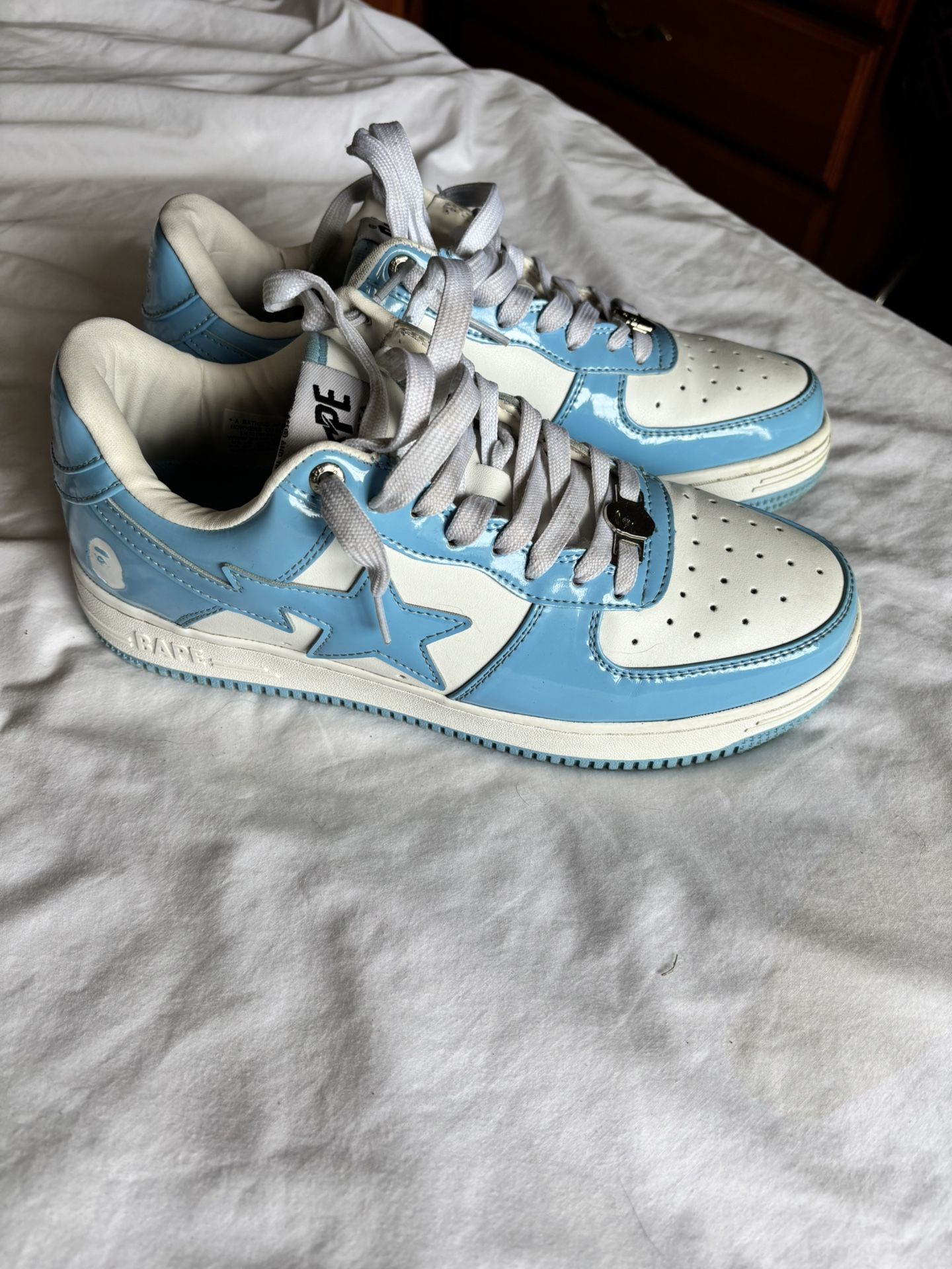 Blue And White Bapestas