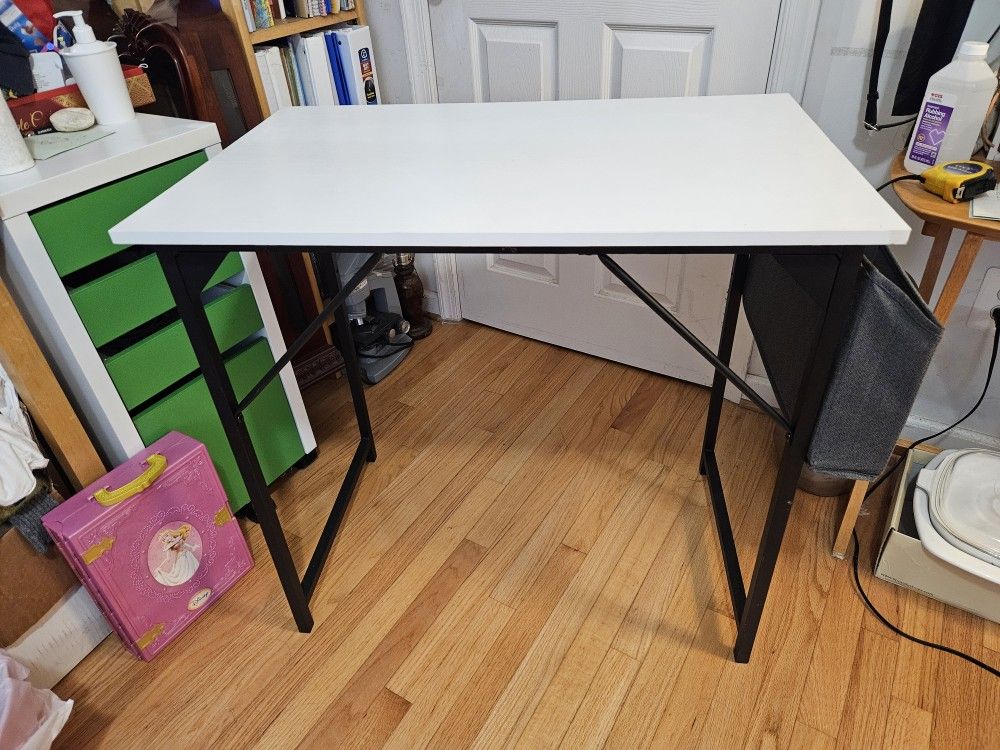 Target White Wood 31x20x30" Computer Work Desk