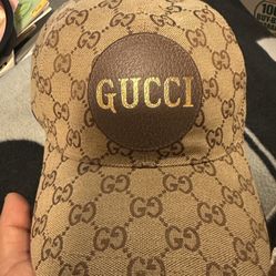 GUCCI GG CANVAS BASEBALL HAT 