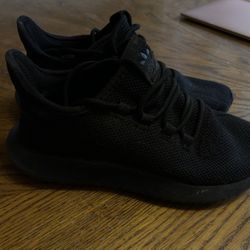 Black Adidas GS 4.5