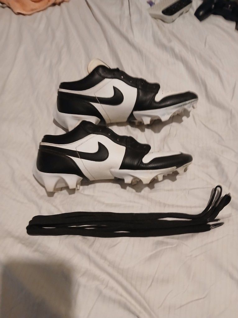 Jordan 1 Low TD Football Cleats
