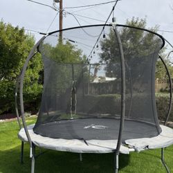Free Trampoline 
