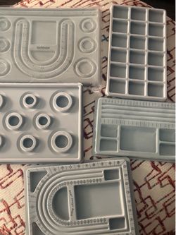 beating Jewelry making trays