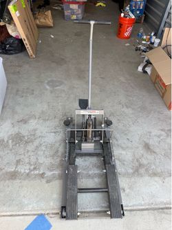 Pittsburgh 1500 lb. Capacity ATV/Motorcycle Lift - Great Condition