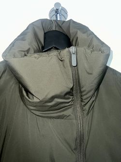 LULULEMON Dark Olive City Sleek Jacket — Size 2 for Sale in New York, NY -  OfferUp