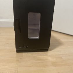 Cold And Heat Mini Fridge Can Be Used For Anything
