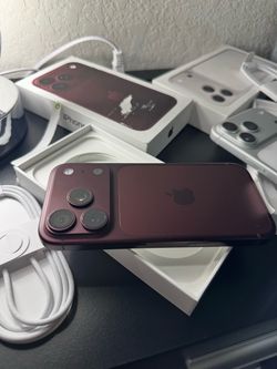 iPhone. 18 Pro    only for parts !!!