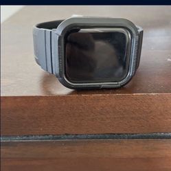 Apple Watch Series 5 With Cellular Like New. 