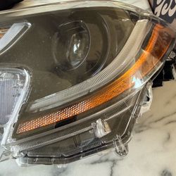 Faro Izquierdo Chofer Toyota Corolla 2021 Original OEM (12ª Gen)