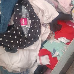 Baby Girls Clothes. Lots 