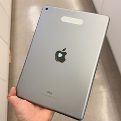 iPad 6th Gen 32gb WiFi 