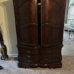TV Armoire 