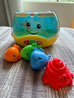 Fisher-Price Laugh & Learn Magical Lights Fishbowl