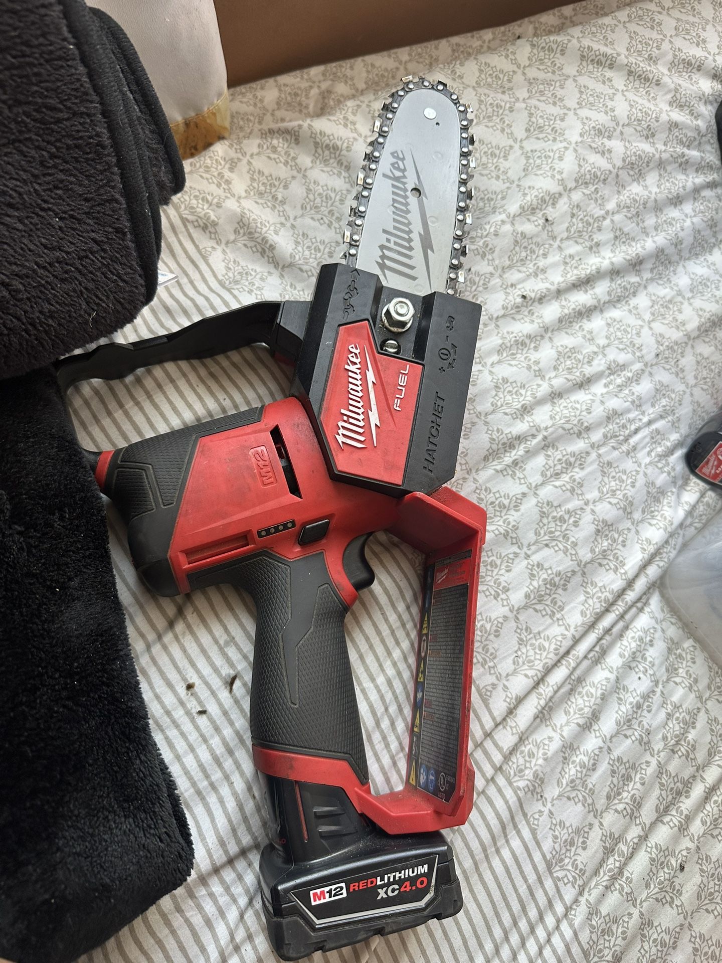 Milwaukee chainsaw
