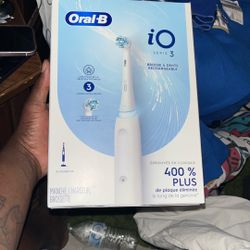 Oral B IO Electric  Toothbrush New!!!!