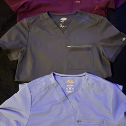 Women’s M&L Scrub Tops