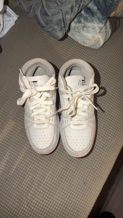 Boy  size 4.5Y‼️