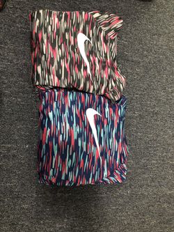 GIRLS SWEATERS SIZE SMALL