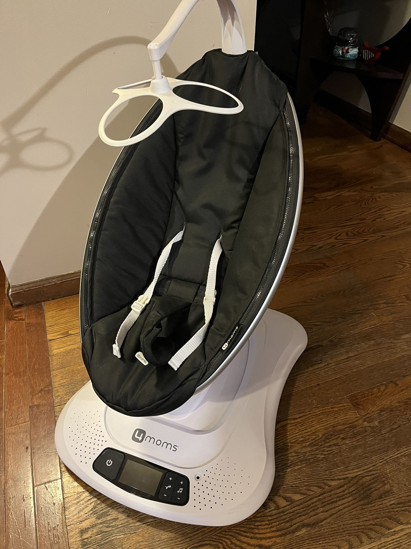 4 Moms MamaRoo Baby Swing