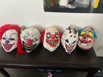 Halloween clown mask