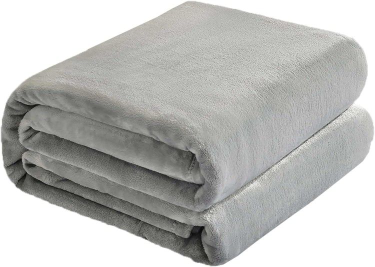 Flannel Fleece Microfiber Throw Blanket, Luxury Grey King Size Lightweight Cozy Couch Super Soft and Warm Plush Solid Color 350GSM (108 x 90 inche
