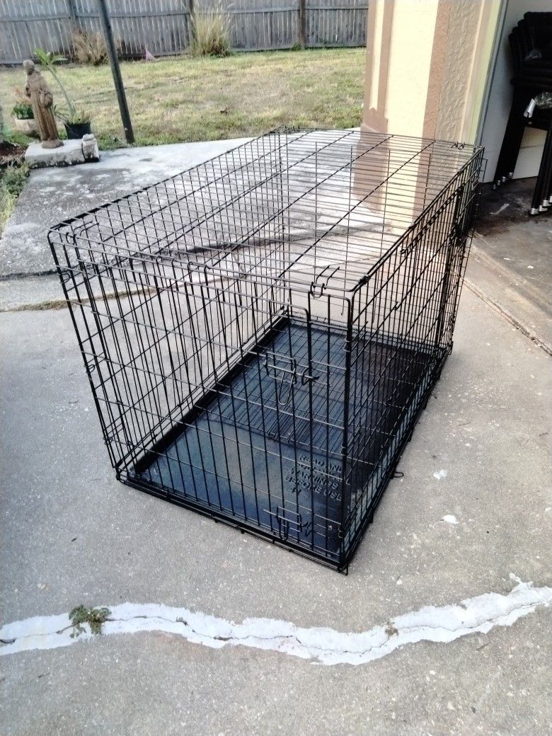 Xl Dog Cage. (contact info removed)