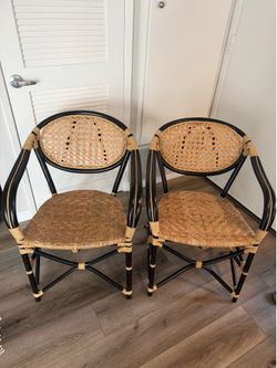 2 Cafe Chairs, Revival - Rattan // Designer
