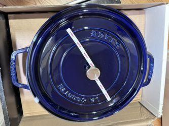 Staub 34” Round Dutch Oven Dark Blue 
