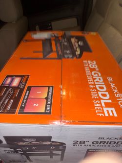 28” black stone griddle with side shelf and hardcover
