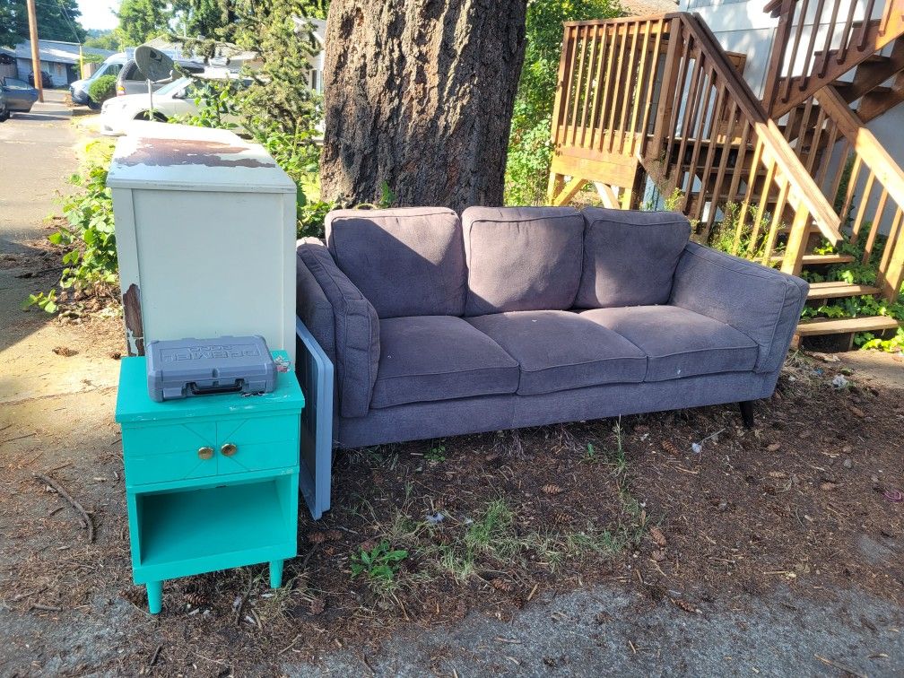 Free Couch Dressers