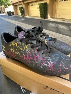 Soccor shoes size 3
