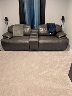 Home Theater  - Wide Love Seat (Very good condition)