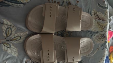 Woman’s sandals