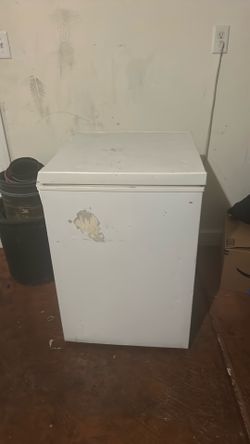 Deep Freezer (pick up only)