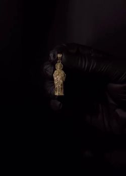 14k gold San Judas pendant 2.2grams (NEGOTIABLE PRICE)