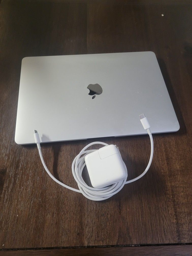 2019 MacBook Air 13" Retina 8gb Ram 120gb Ssd Free Delivery