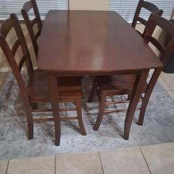 5 Pieces Wood Dinning Set 