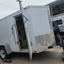 10x5x5ft7" Enclosed Trailer