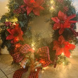 Pre Lit Wreath Christmas Decorations