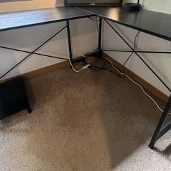Black L Desk 