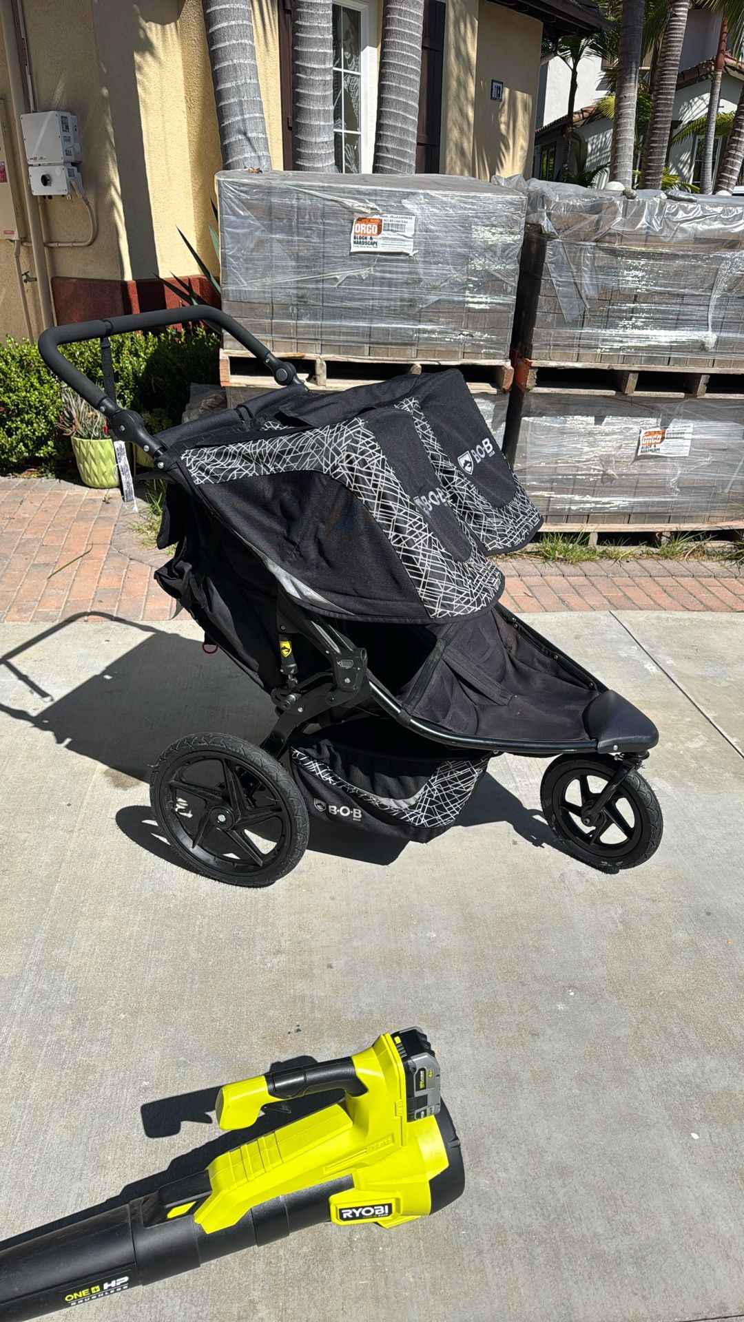 Bob Double Jogging Stroller Excellent Condition 