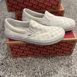 Tennis Shoes
