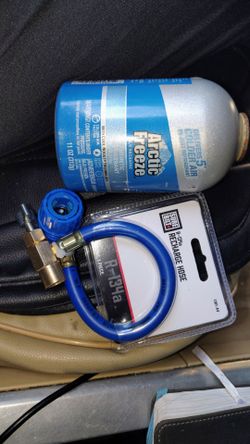 AC charging hose with Artic Freeze