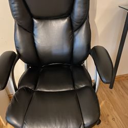 Gaming Chair And Tv