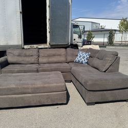 Sectional Couch 