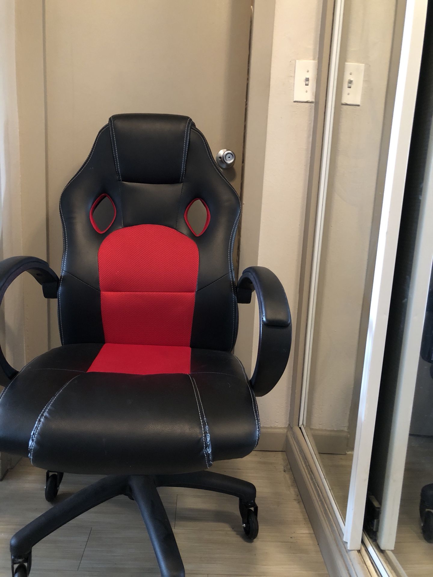 Red and black office/gaming chair