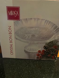 Mikasa Crystal Footed Bon Bon Holiday Classics (3)