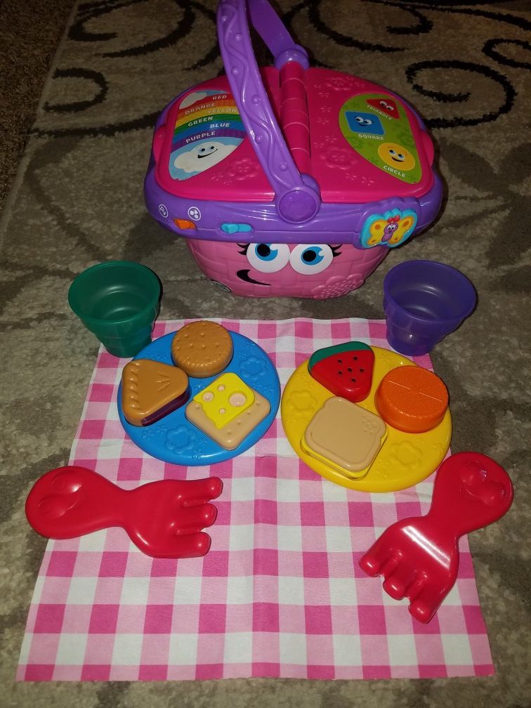 Pink leap frog picnic basket